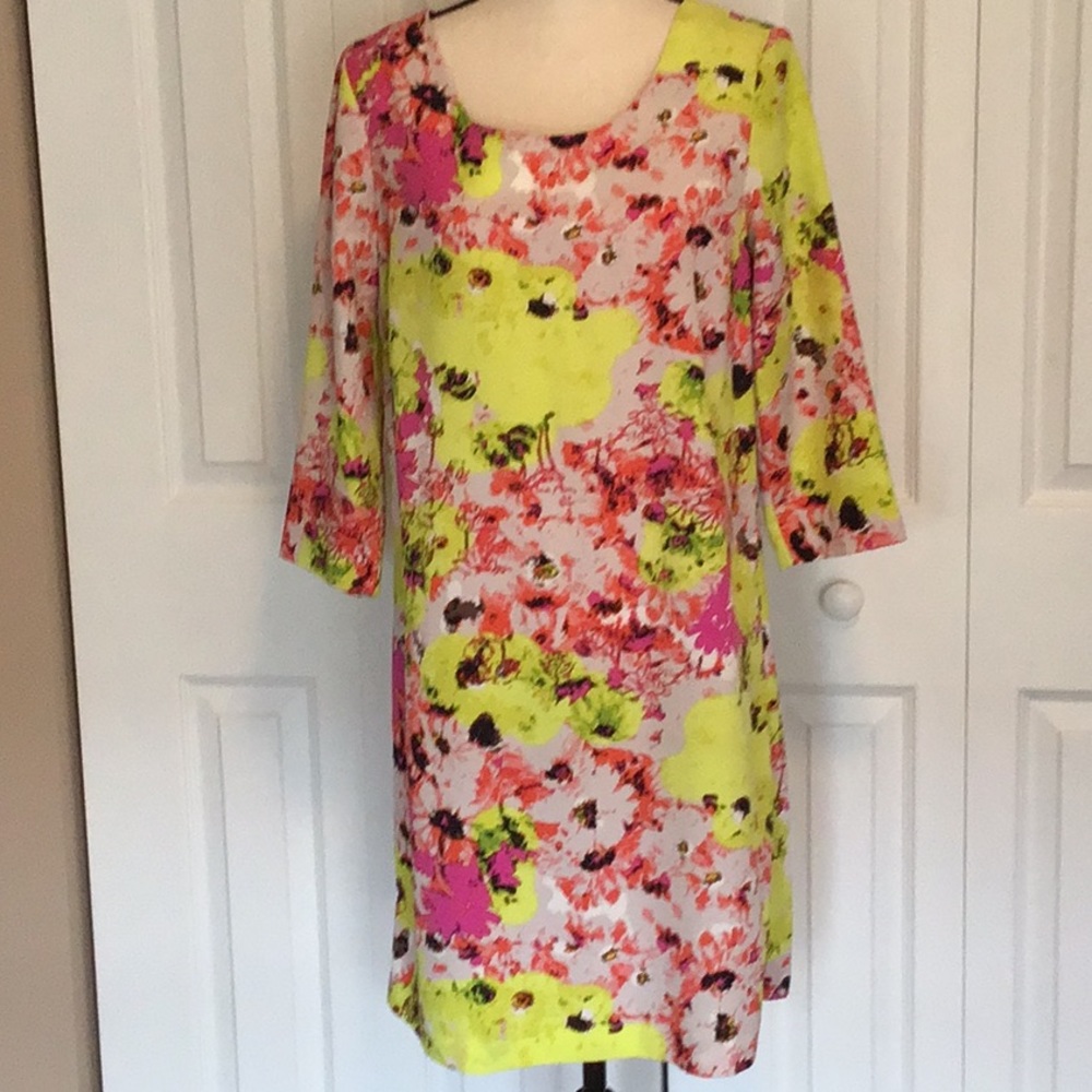 🌸3 for $16 Item Daisy Fuentes Shift Dress